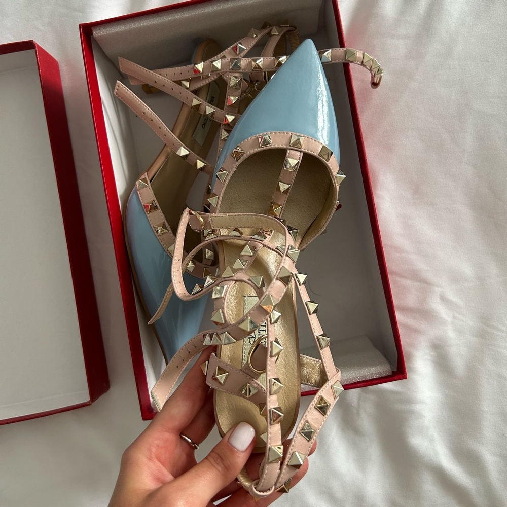 Valentino Heels - Picture 2 of 7